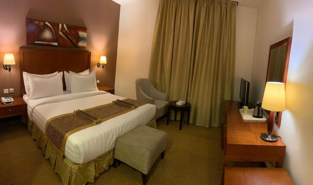 مينا بلازا الطائف Mena Plaza Taif Hotel Exterior foto
